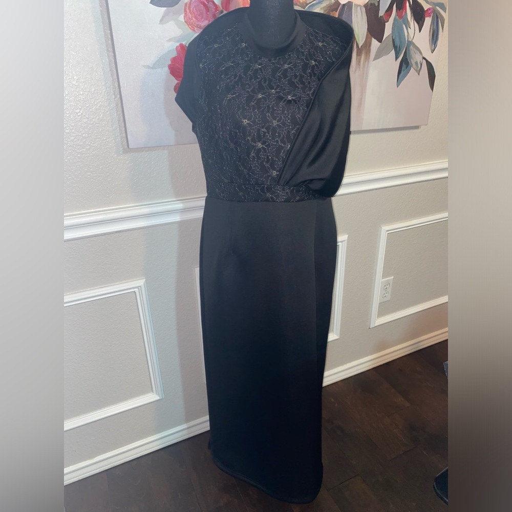 Lace Cut Out Split Back Bodycon Dress || Size 2XL || Black - Picture 10 of 15